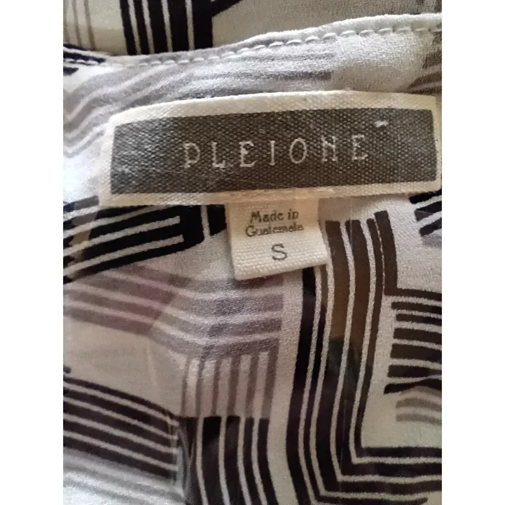 Pleione Women Abstract Blouse Large_3